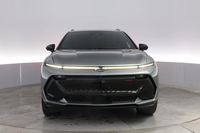 2024 Chevrolet Equinox EV — photo 9 of 20