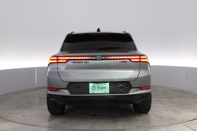 2024 Chevrolet Equinox EV — photo 12 of 20