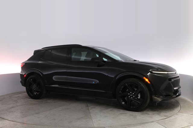 2024 Chevrolet Equinox EV — photo 11 of 20