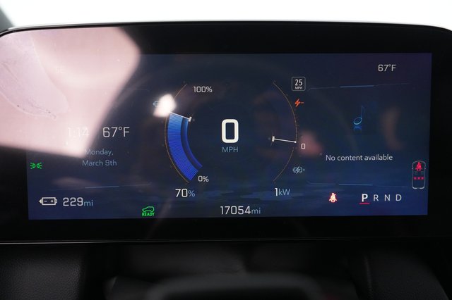 2024 Chevrolet Equinox EV — photo 5 of 20