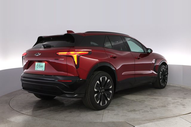 2024 Chevrolet Blazer EV — photo 2 of 20