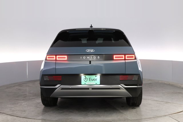 2024 Hyundai IONIQ 5 — photo 12 of 20