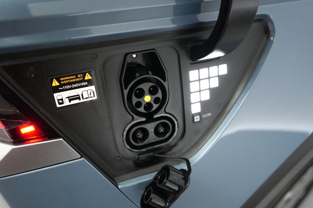 2024 Hyundai IONIQ 5 — photo 8 of 20