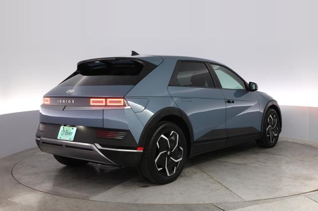 2024 Hyundai IONIQ 5 — photo 2 of 20