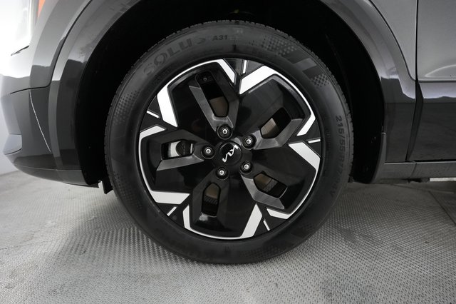 2025 Kia Niro EV — photo 7 of 20