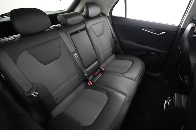 2025 Kia Niro EV — photo 4 of 20