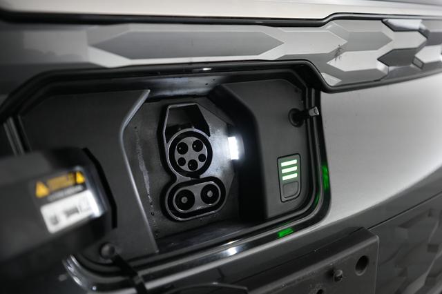 2025 Kia Niro EV — photo 8 of 20