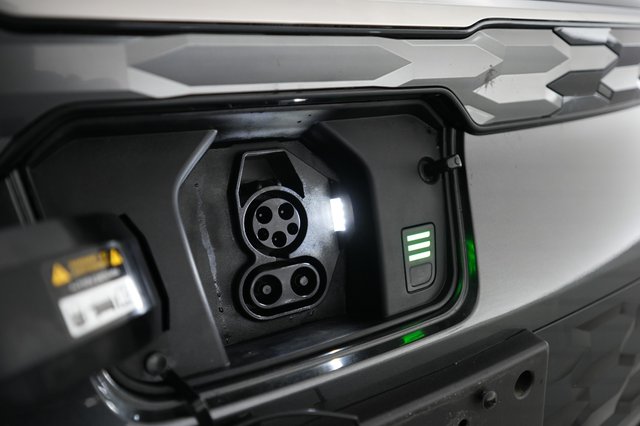 2025 Kia Niro EV — photo 8 of 20