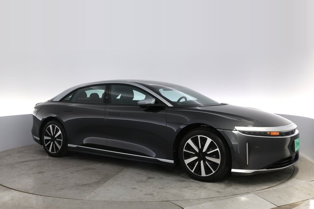 2022 Lucid Air — photo 11 of 21