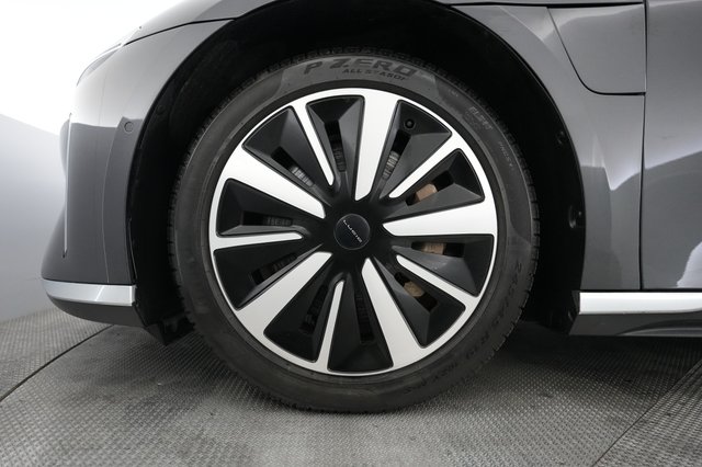 2022 Lucid Air — photo 17 of 21