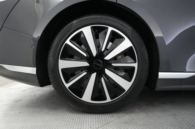 2022 Lucid Air — photo 15 of 21