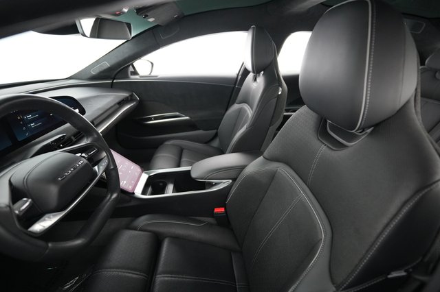2022 Lucid Air — photo 3 of 22
