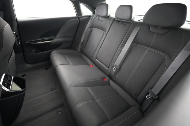 2022 Lucid Air — photo 19 of 22