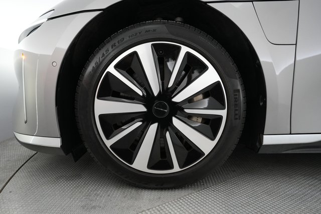 2022 Lucid Air — photo 7 of 22