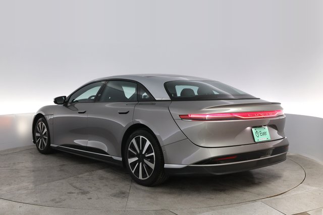 2022 Lucid Air — photo 13 of 22