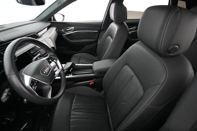 2022 Audi e-tron — photo 3 of 20