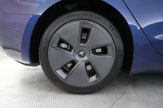 2023 Tesla Model 3 — photo 16 of 21