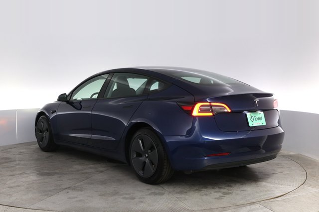 2023 Tesla Model 3 — photo 13 of 21