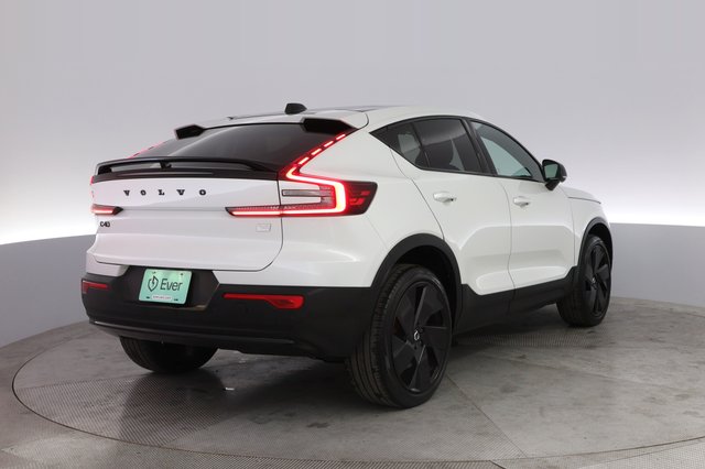 2023 Volvo C40 Recharge — photo 2 of 20