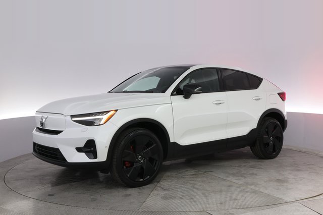 2023 Volvo C40 Recharge — photo 14 of 20