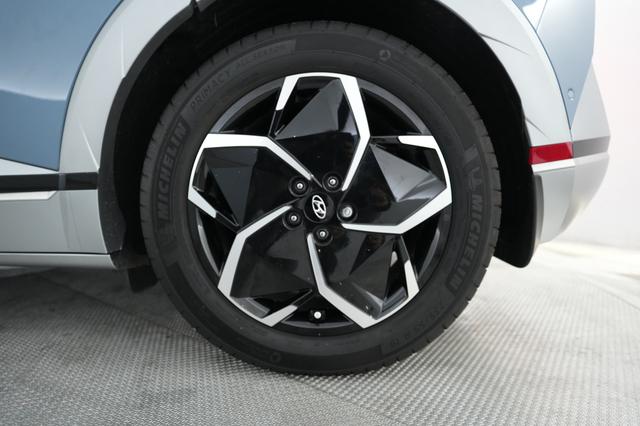 2024 Hyundai IONIQ 5 — photo 7 of 21