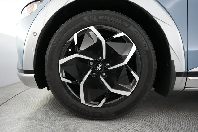 2024 Hyundai IONIQ 5 — photo 17 of 21