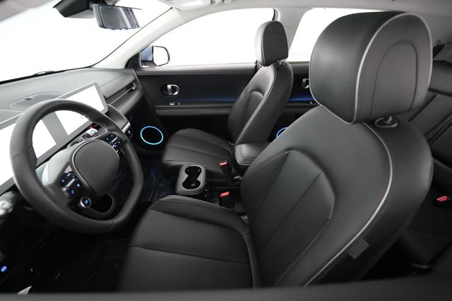 2024 Hyundai IONIQ 5 — photo 3 of 21
