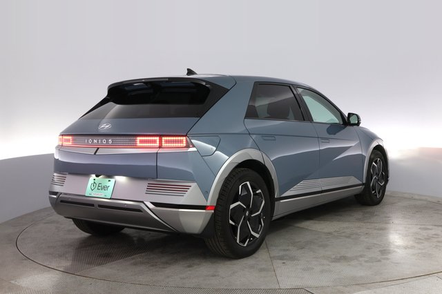 2024 Hyundai IONIQ 5 — photo 2 of 21