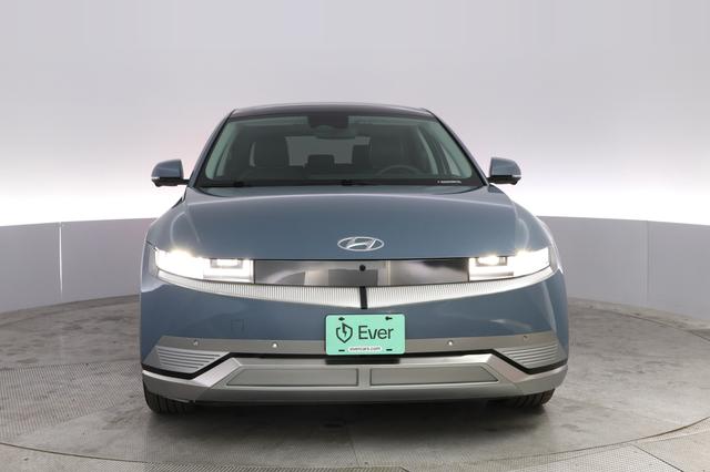 2024 Hyundai IONIQ 5 — photo 9 of 21