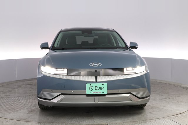 2024 Hyundai IONIQ 5 — photo 9 of 21