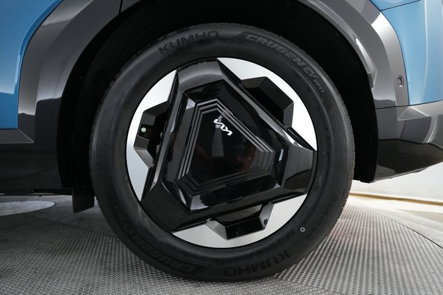 2024 Kia EV9 — photo 17 of 25