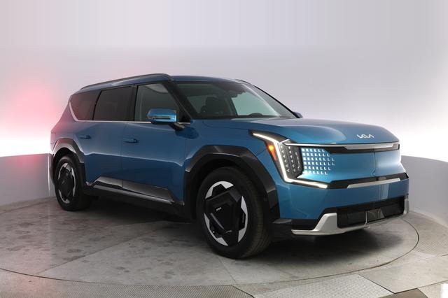 2024 Kia EV9 — photo 10 of 25