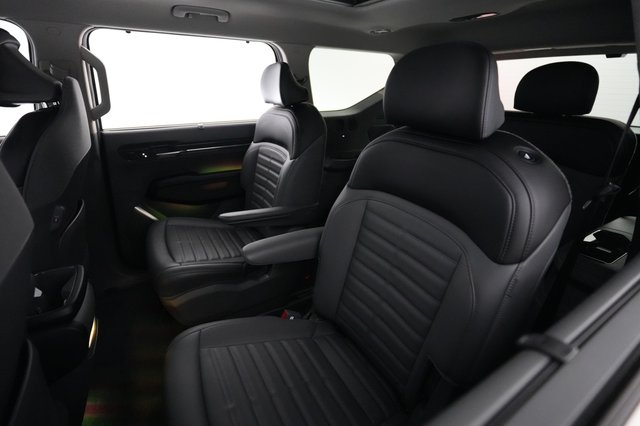 2024 Kia EV9 — photo 19 of 25
