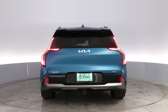 2024 Kia EV9 — photo 12 of 23