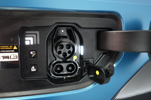 2024 Kia EV9 — photo 8 of 23