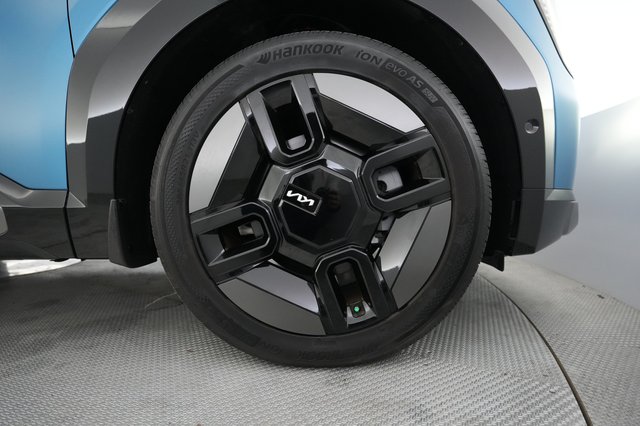 2024 Kia EV9 — photo 16 of 23