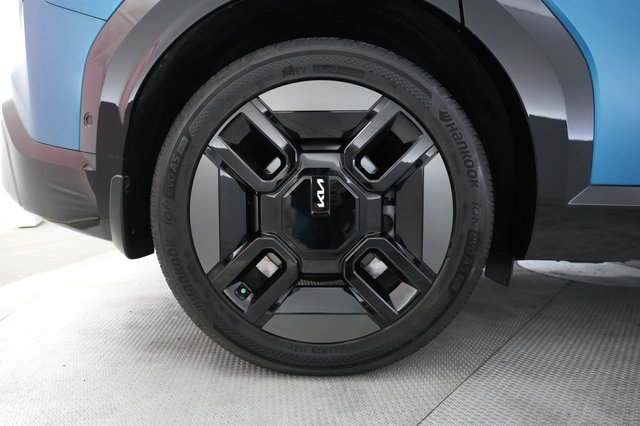 2024 Kia EV9 — photo 15 of 23