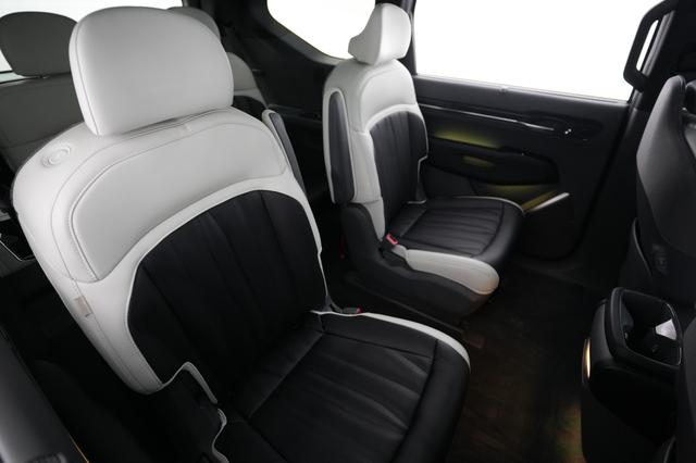 2024 Kia EV9 — photo 4 of 23