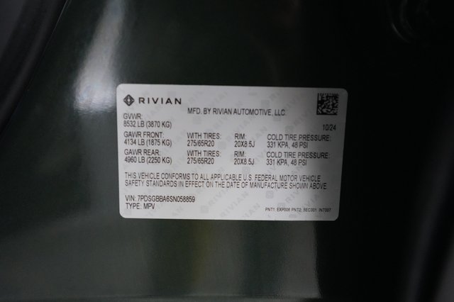 2025 Rivian R1S — photo 24 of 24