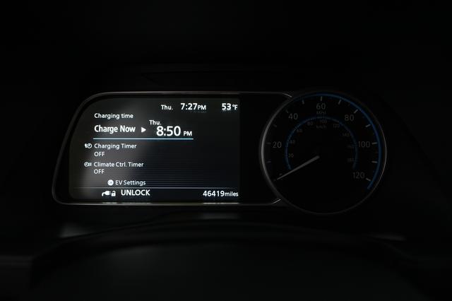 2020 Nissan LEAF — photo 5 of 23
