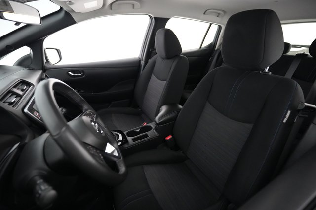 2020 Nissan LEAF — photo 3 of 23