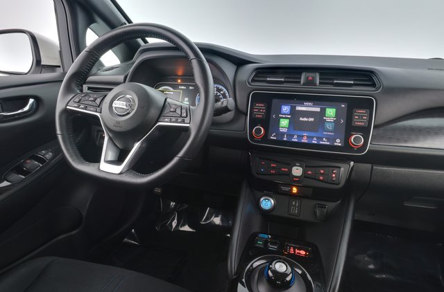 2020 Nissan LEAF — photo 20 of 23