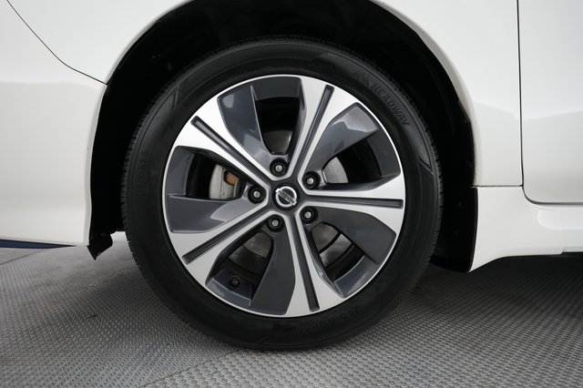 2020 Nissan LEAF — photo 15 of 23