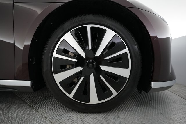 2022 Lucid Air — photo 17 of 21