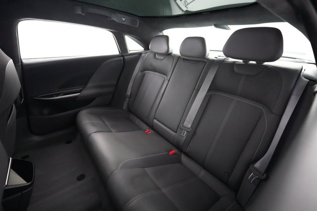 2022 Lucid Air — photo 19 of 21