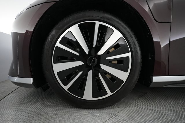 2022 Lucid Air — photo 7 of 21