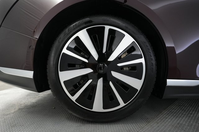 2022 Lucid Air — photo 16 of 21