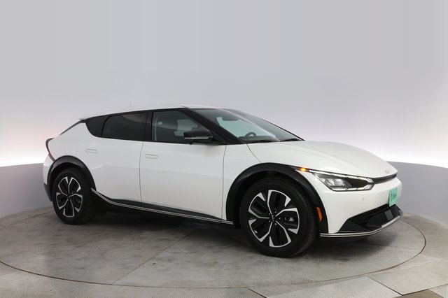 2023 Kia EV6 — photo 11 of 21