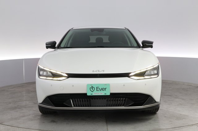 2023 Kia EV6 — photo 9 of 21