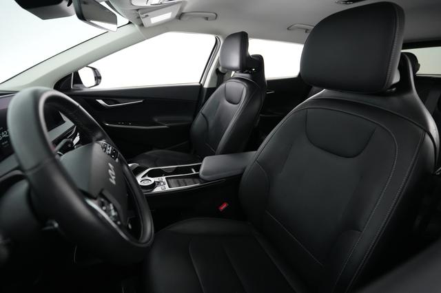 2023 Kia EV6 — photo 3 of 21